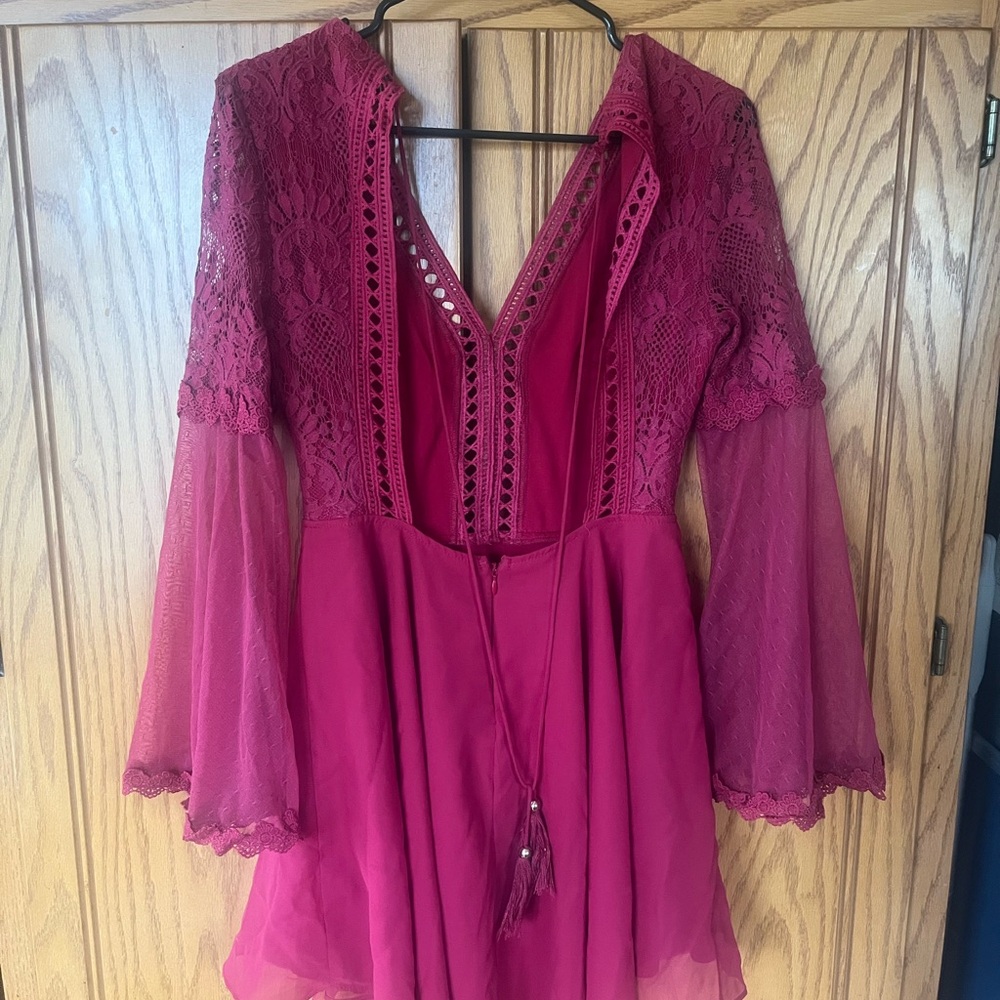 Chic Lace Burgundy Women's Blouse